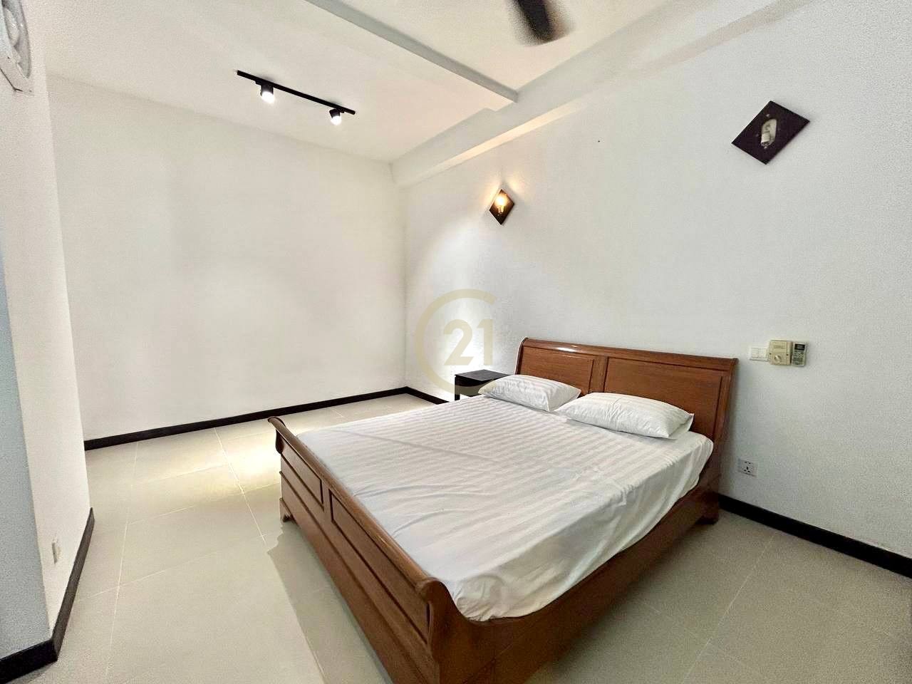 Big Three Bedroom For Rent At Tonle Bassac