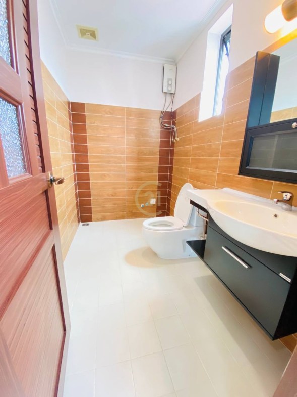 Western 1 bedroom for rent at Berng Tabek