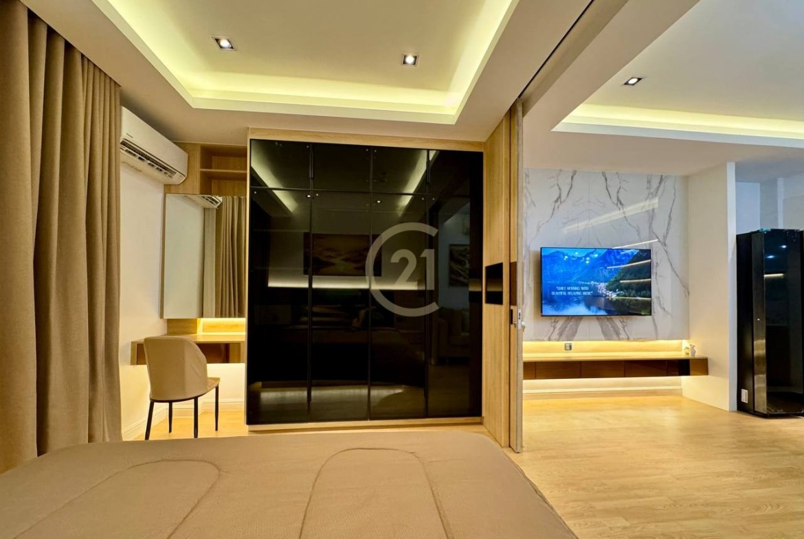 Condo for rent at Olympia City