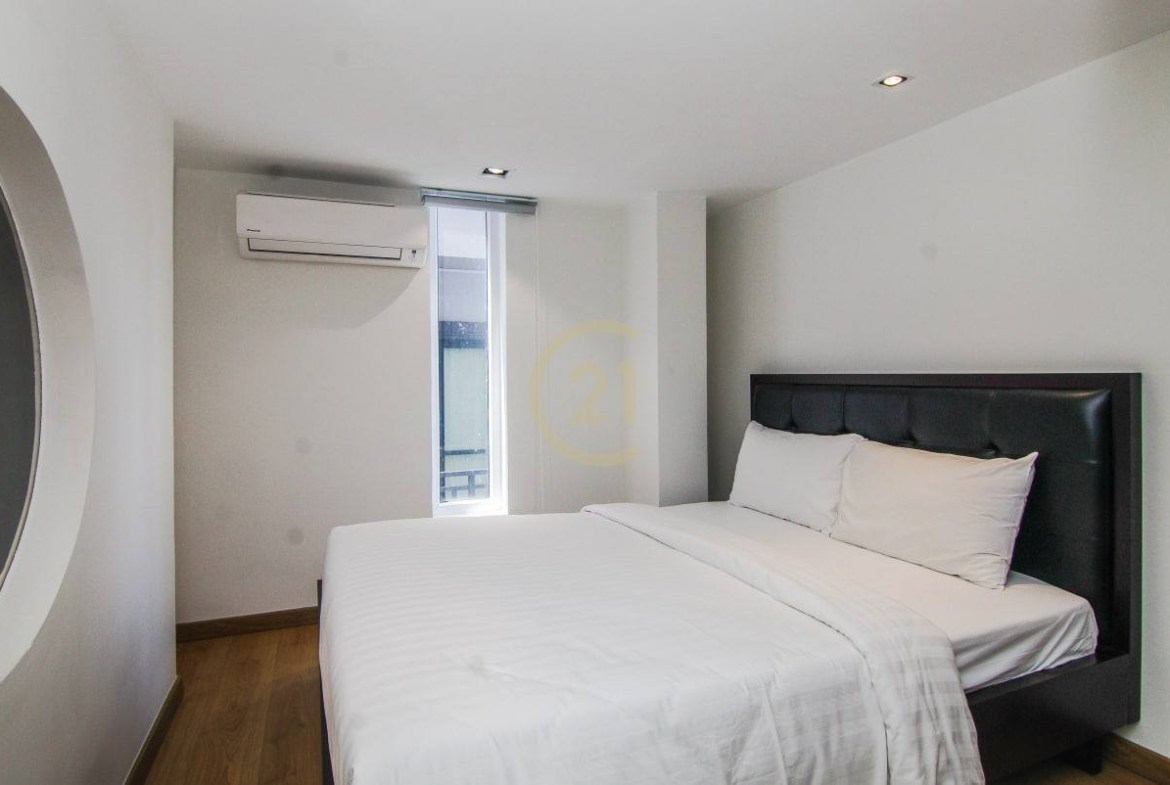 Duplex 2 Bedroom for rent at Toul Tompong