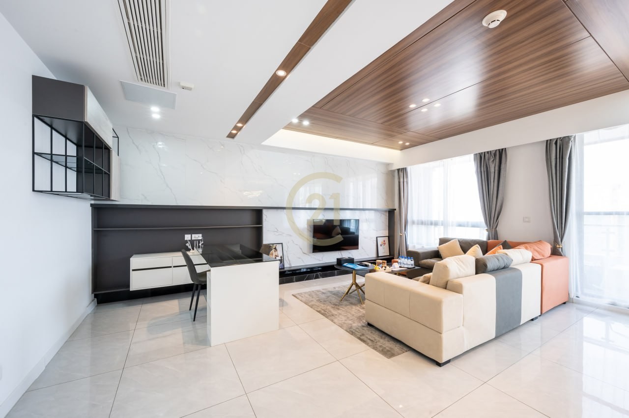 Modern Style 4 Bedroom for rent at BKK1