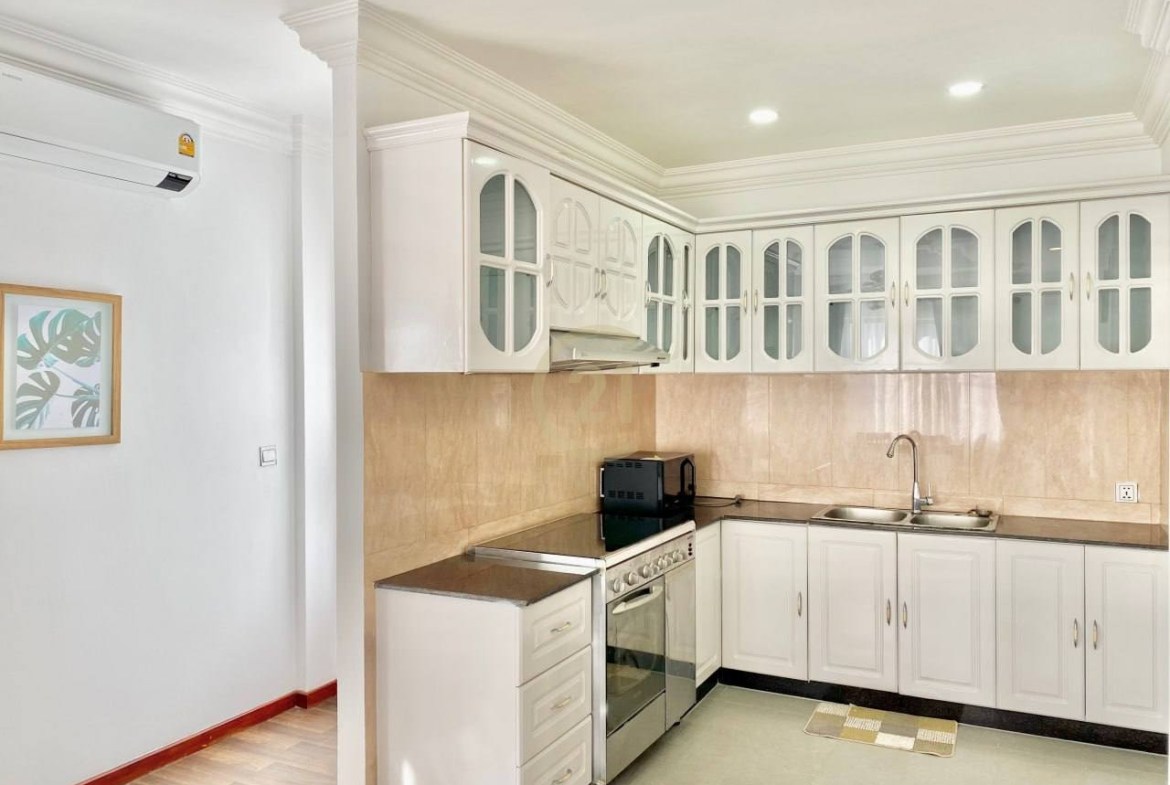 Biggest 1 Bedroom for rent at BKK1