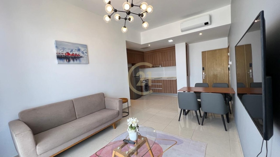 Condo 2 Bedroom for rent at Skyline