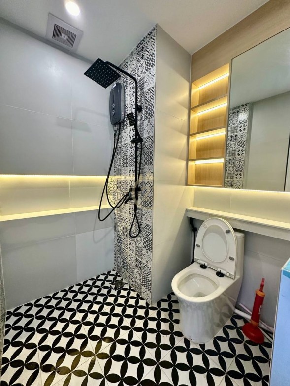 New Decoration Studio for Rent at BKK3