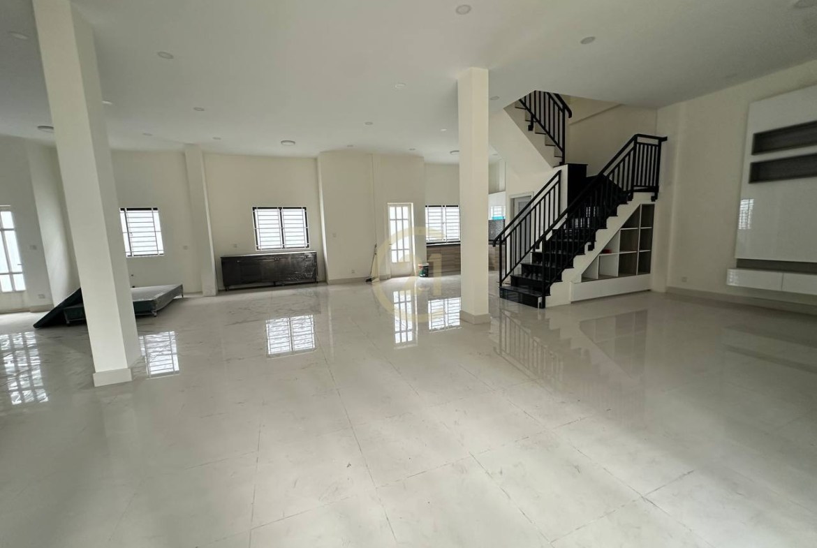 Shophouse for Rent at | Peng Hout Boeng Snao, Phnom Penh