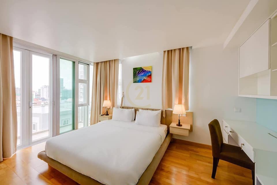 Beautiful Two Bedroom For Rent At BKK1