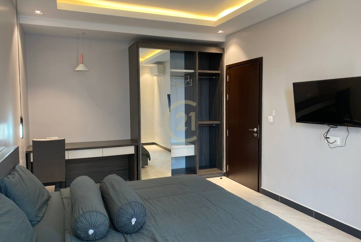 Modern One Bedroom For Rent At Daun Penh