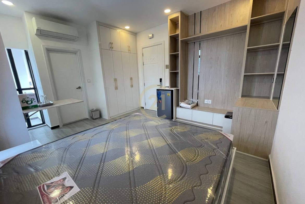 Nice Studio room For Rent At Olympic