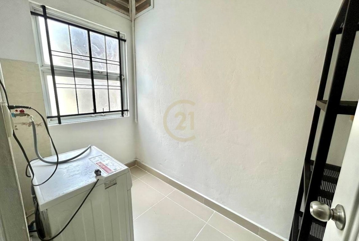 Big Three Bedroom For Rent At Tonle Bassac