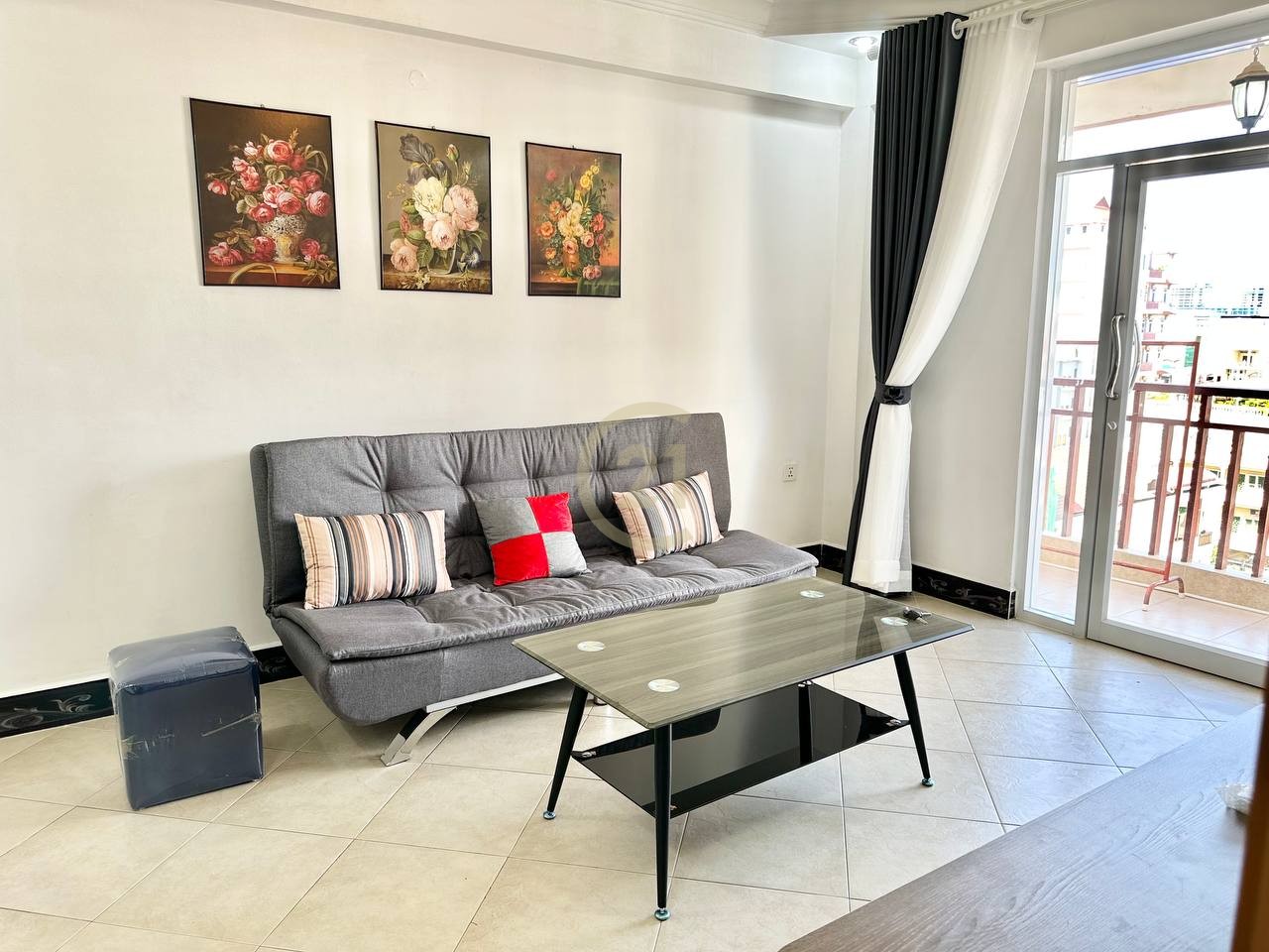 Specious 1 Bedroom for Rent at Toul Svay Prey