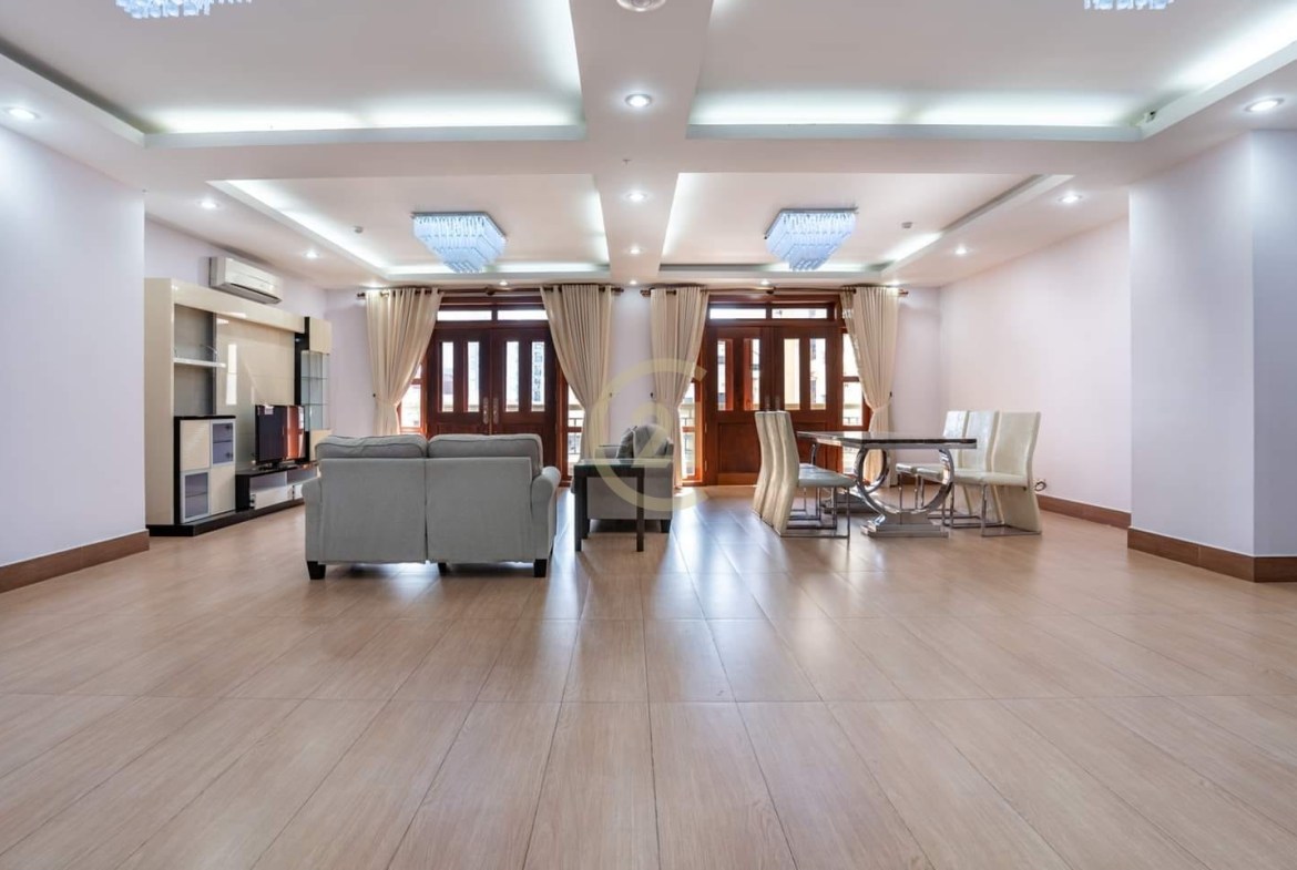 Specious 3Bed For Rent at Toul Svay Prey
