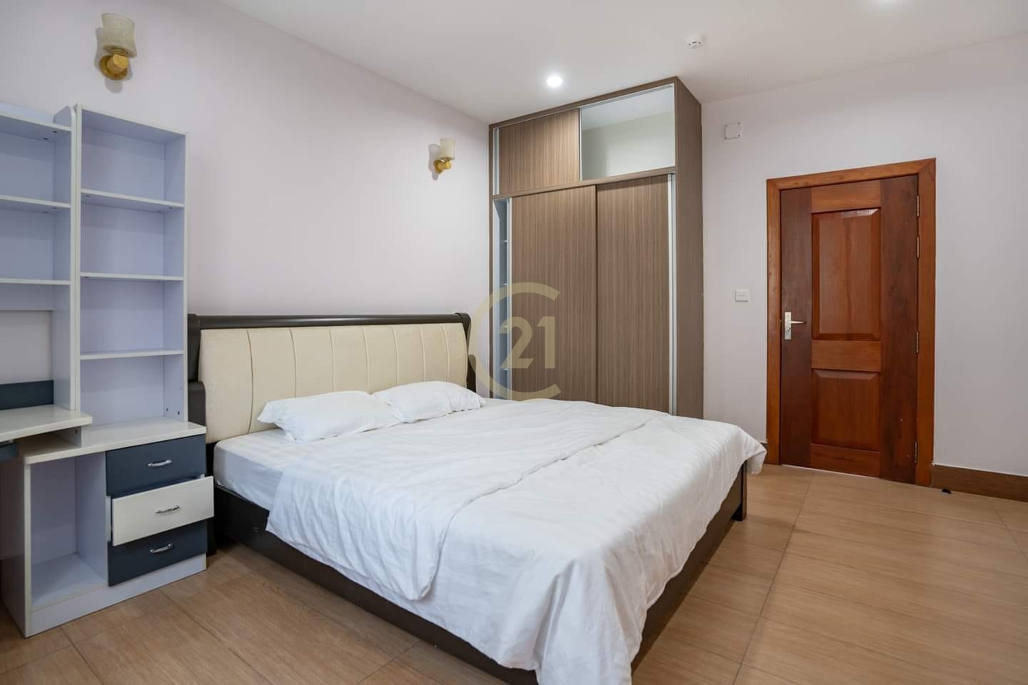 Specious 3Bed For Rent at Toul Svay Prey