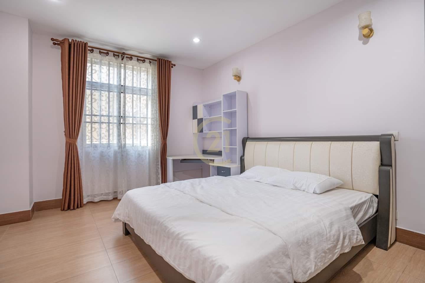 Specious 3Bed For Rent at Toul Svay Prey