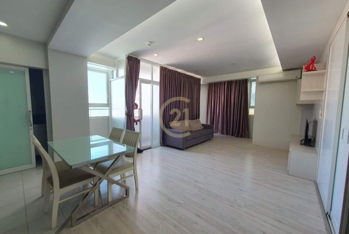 Penthouse Two Bedroom For Rent at BKK1