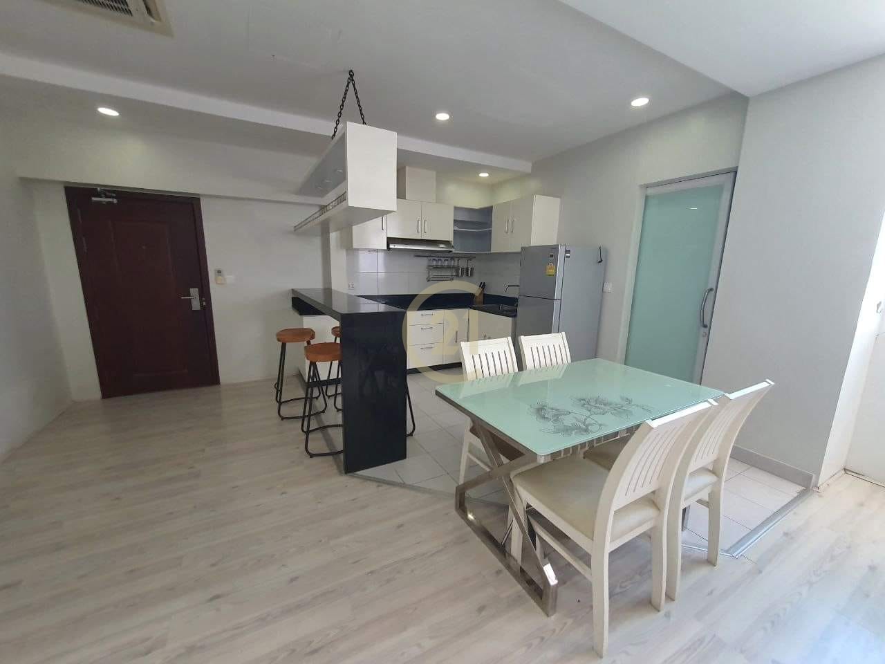 456504179_2144337222633677_2531779283157517051_n Penthouse Two Bedroom For Rent at BKK1
