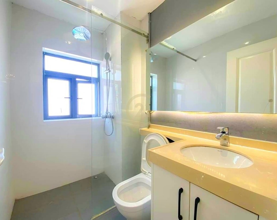 Cozy Three Bedroom for Rent at BKK1