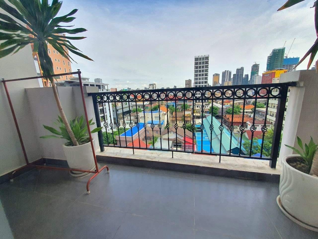 Nice 1 Bed Serviced Apartment for Rent at TTP