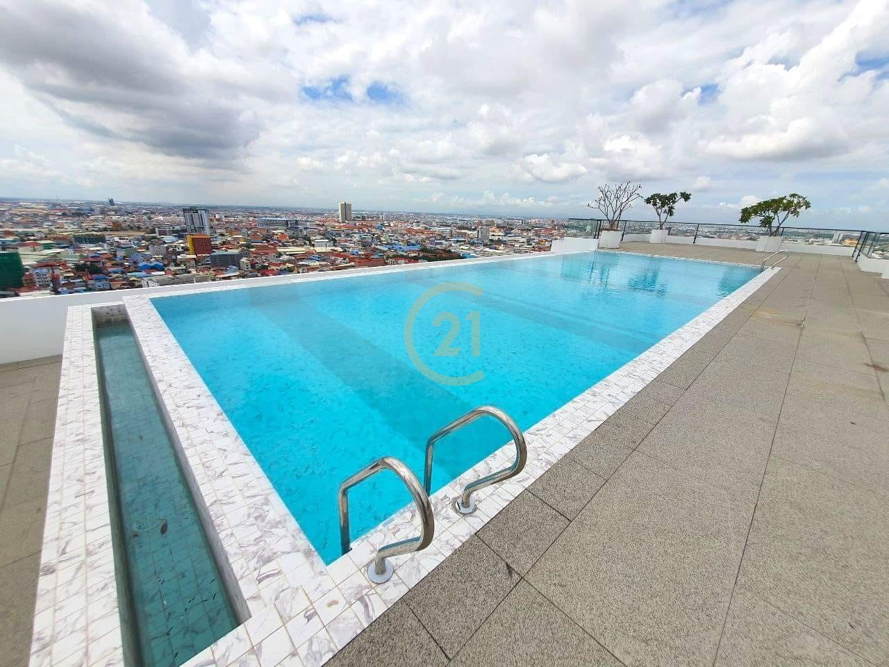 Newly Residence 1Bed For Rent at St 271