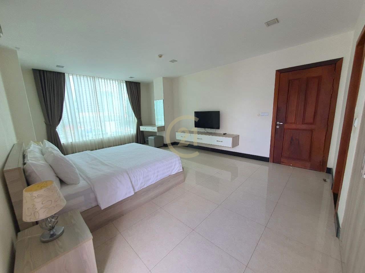 Specious One Bedroom for Rent at BKK2