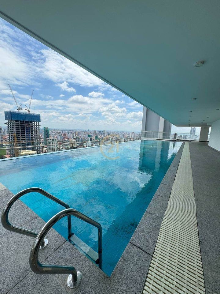 Biggest Three Bedroom for Rent at | BKK1, Phnom Penh