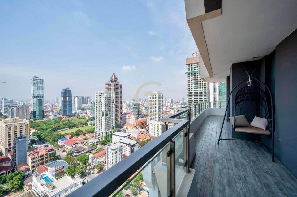 462512561_122170360016112835_1307257947067897942_n Greatest Four Bedroom for Rent at | BKK1, Phnom Penh