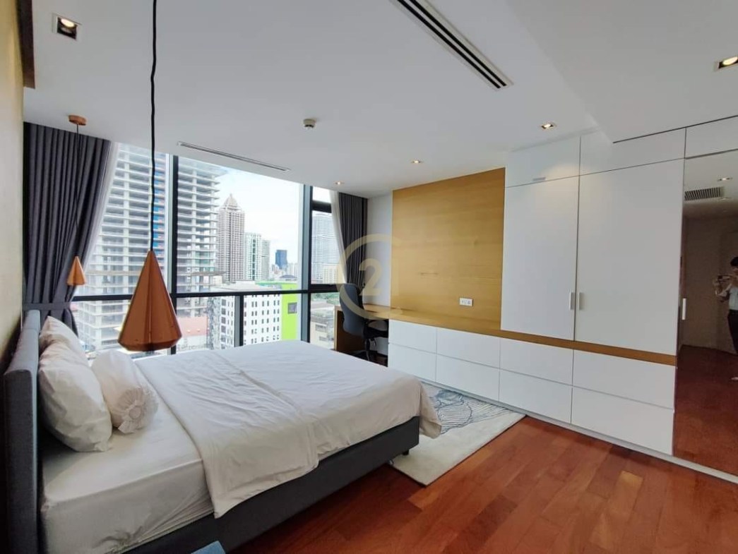 Specious Three Bedroom For Rent at BKK1