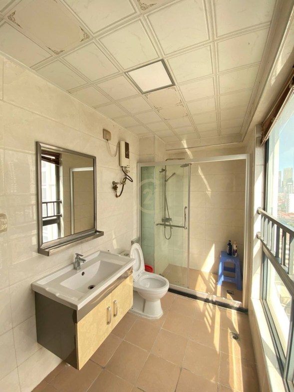 Specious 3 Bedroom For Rent at BKK1