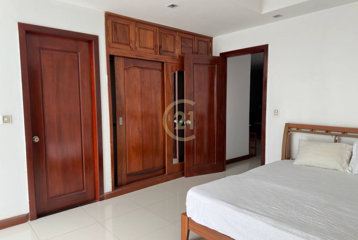 Whole Building For Rent At Toul Kork