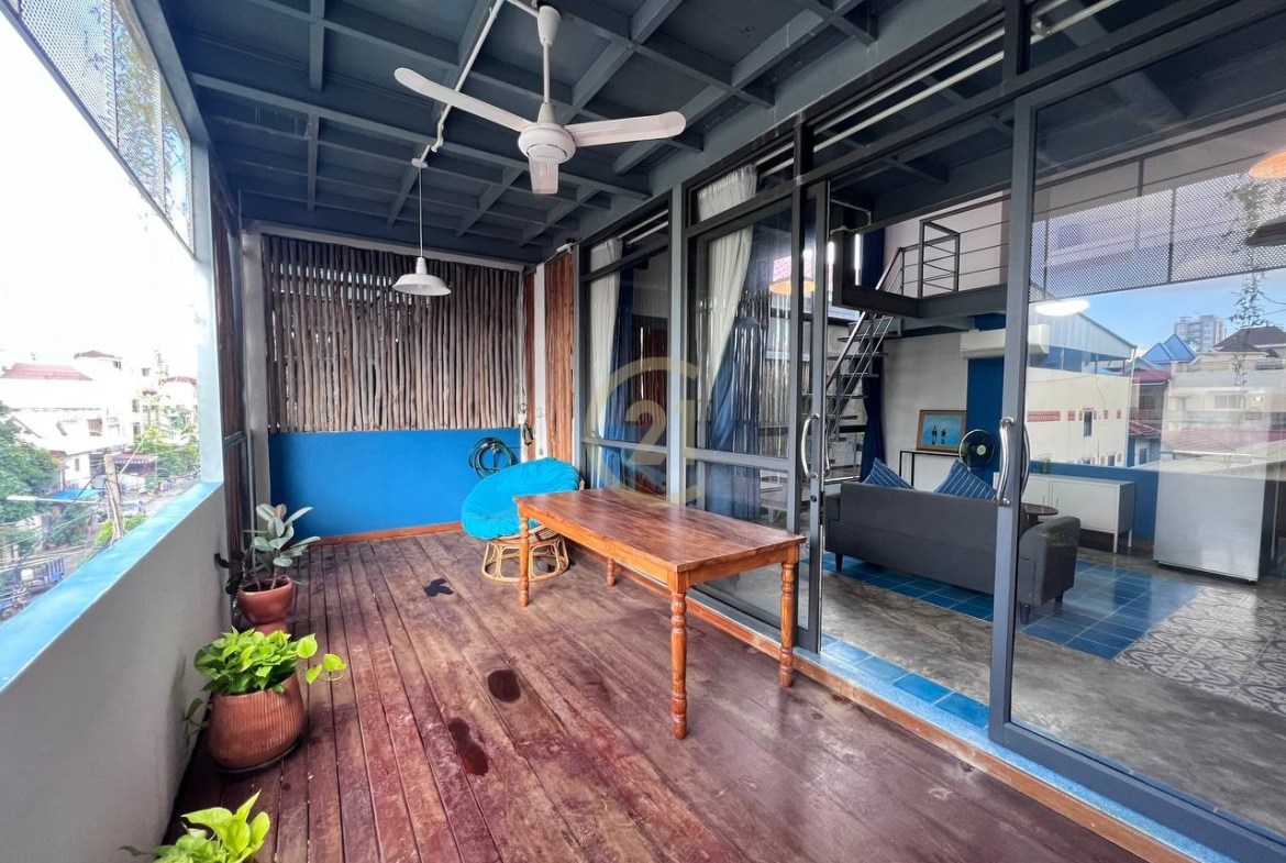 GOOD Duplex One Bedroom for rent at BKK3