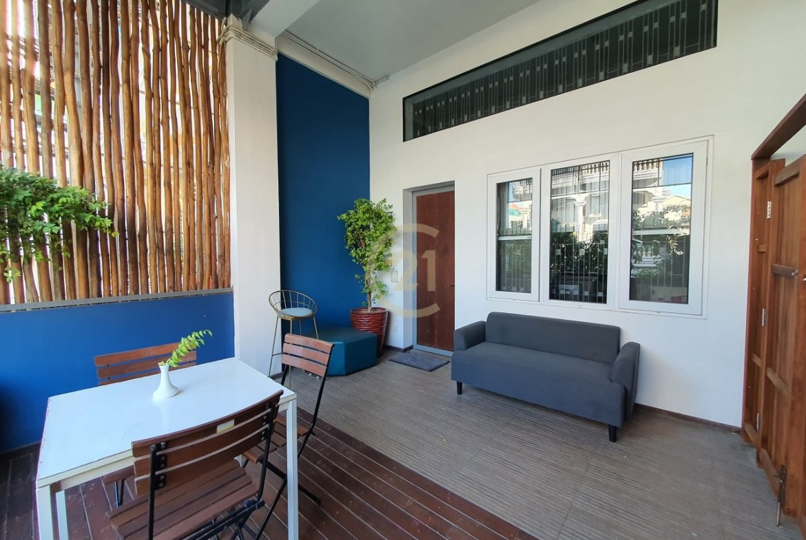 Good Duplex One Bedroom for rent at BKK3
