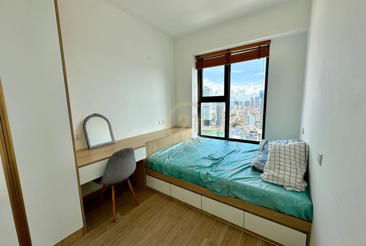 Beautiful Condo 2 Bedrooms For Rent at BKK3
