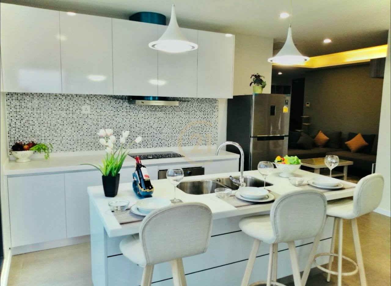 Lovely Two Bedroom for Rent at | Tonle Bassac, Phnom Penh