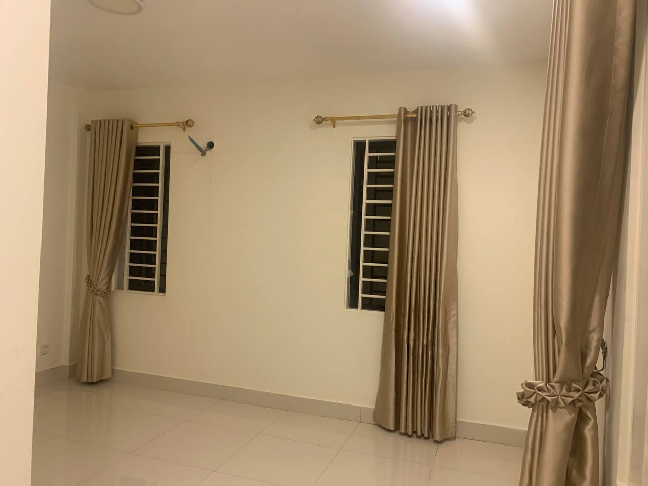 Flat House for Rent at | Peng Hout, Phnom Penh