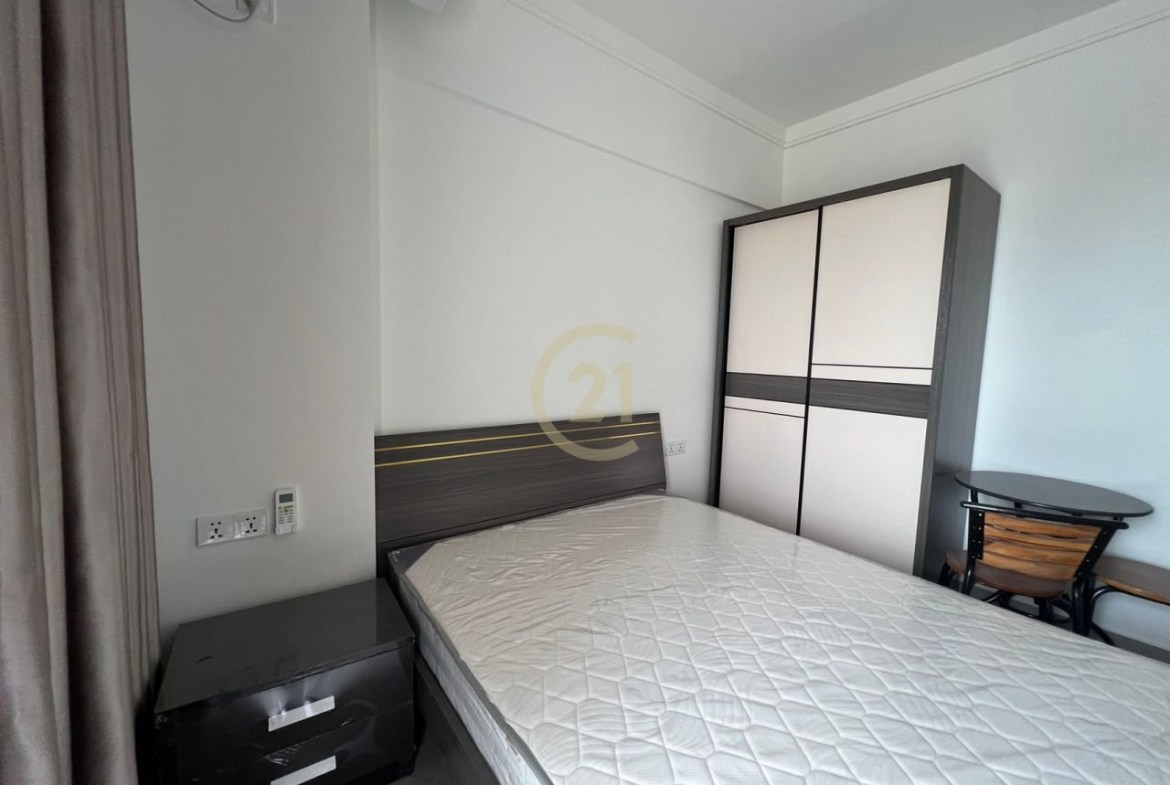 Best Condo Studio Room For Rent At River Side