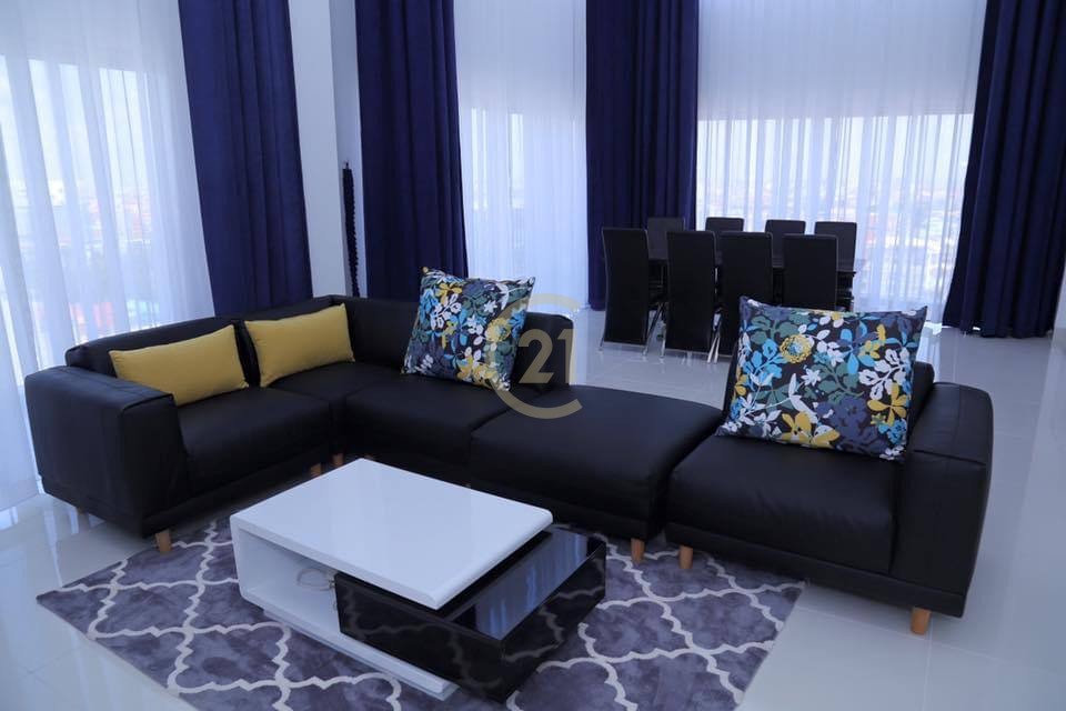 Big Penthouse 4Bedroom For Rent At Toul Tompung