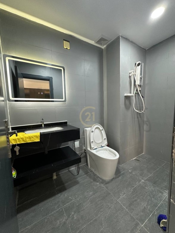 Brand New 1 Bedroom for Rent at BKK3