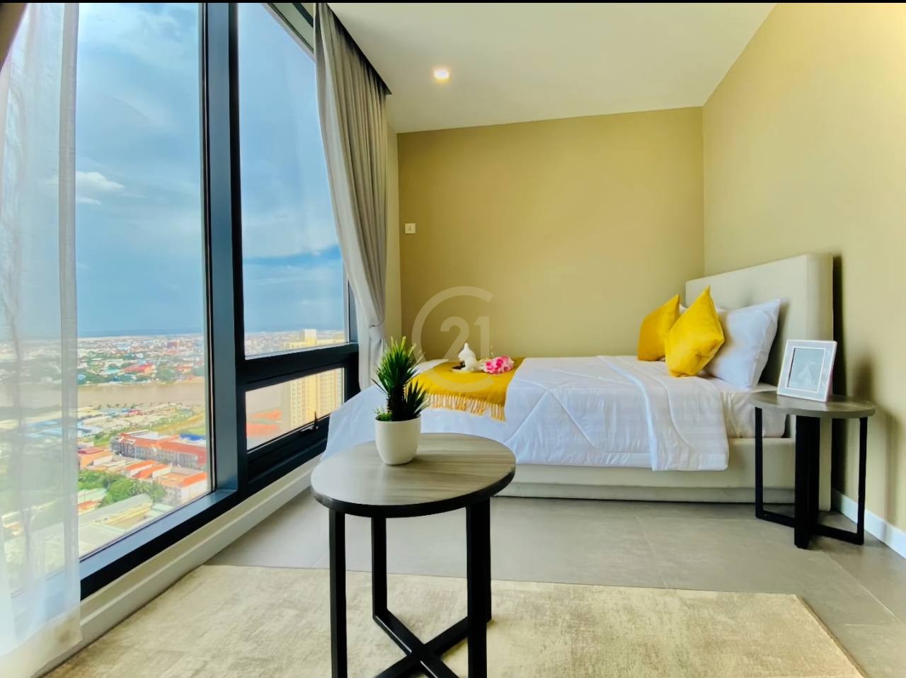 Lovely Two Bedroom for Rent at | Tonle Bassac, Phnom Penh