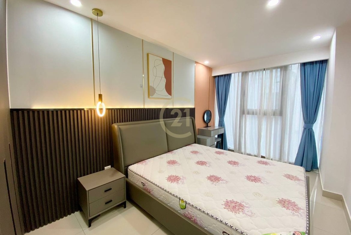 Condo Three Bedroom For Rent At Tonle Bassac