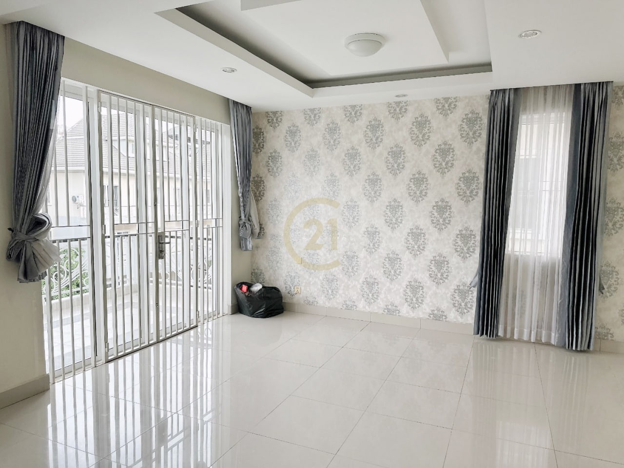 Twin Villa For Rent Near Aeon II