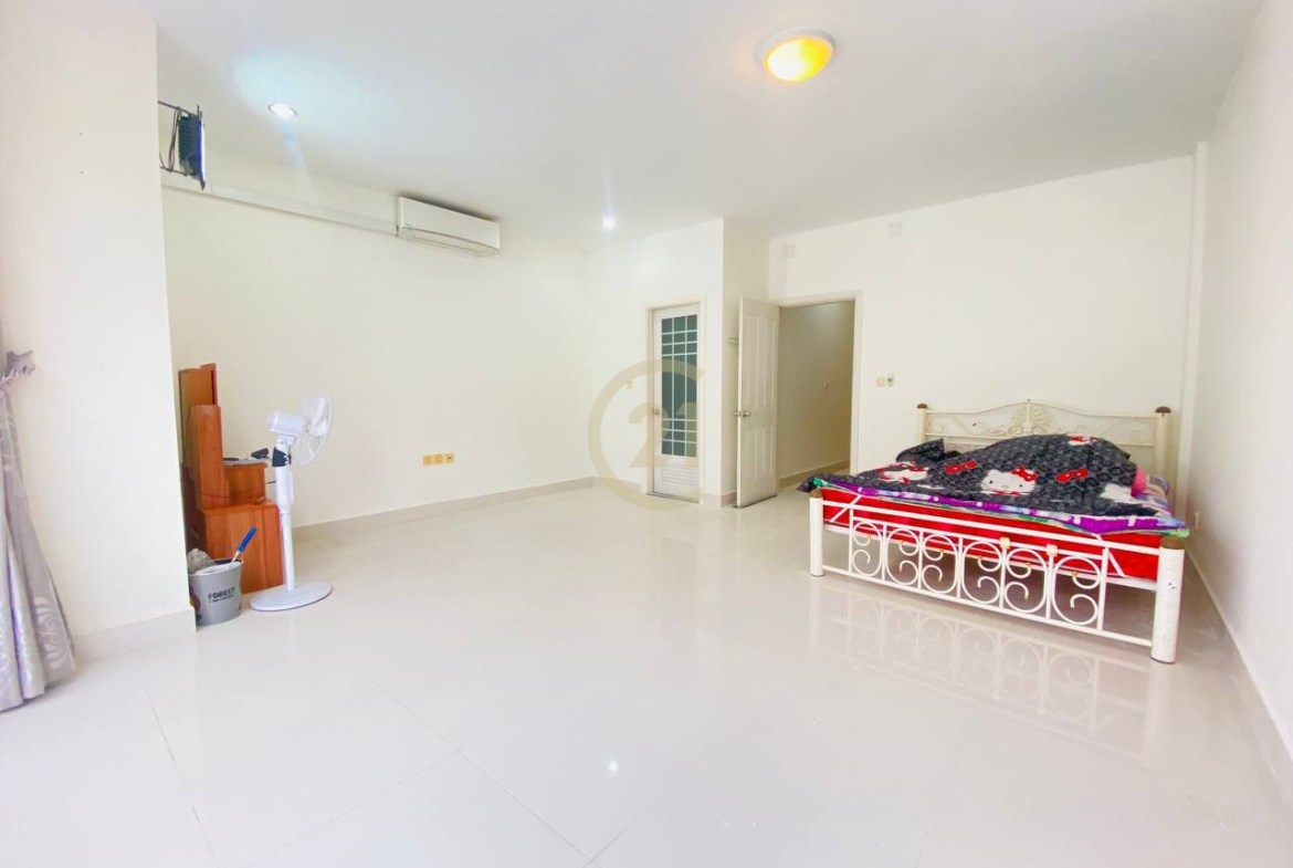 Special Price Villa LA for Rent at PH Boneg Snor
