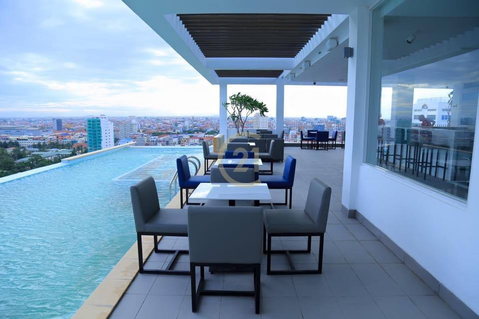 Big Penthouse 4Bedroom For Rent At Toul Tompung