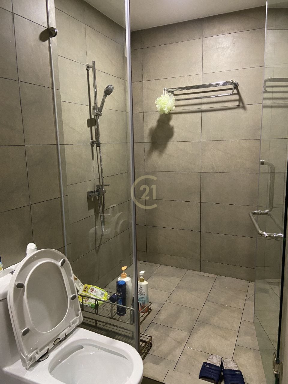 Condo 2 Bedroom For Sale at Urban Village