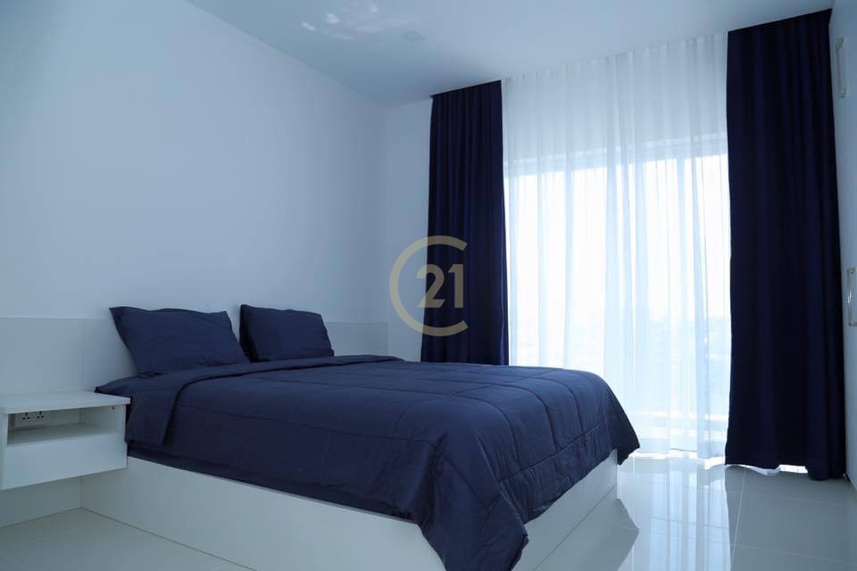 Big Penthouse 4Bedroom For Rent At Toul Tompung