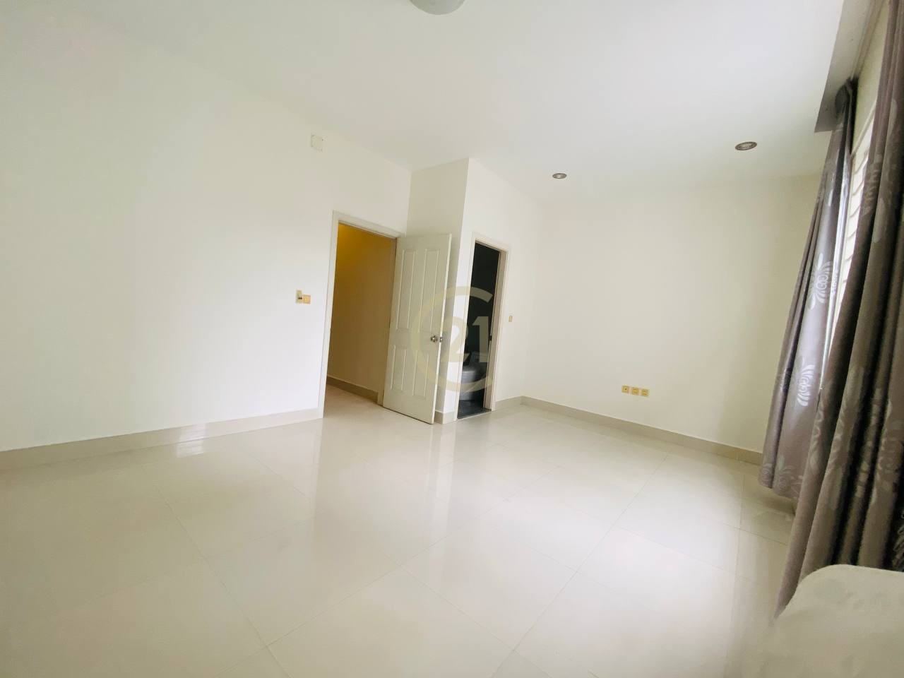 Special Price Villa LA for Rent at PH Boneg Snor