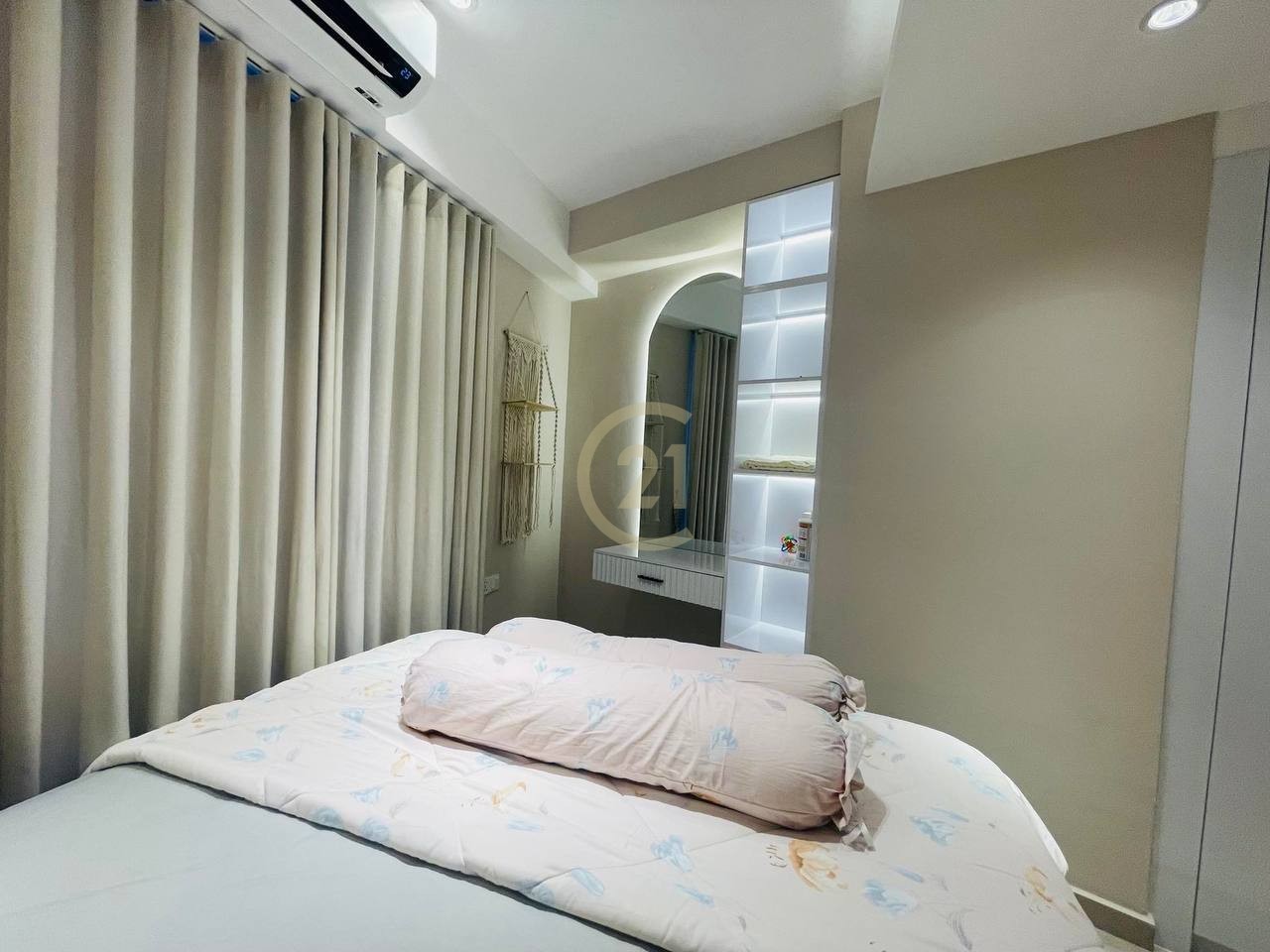 Beautiful 1 Bedroom For Sale at Time Square 3