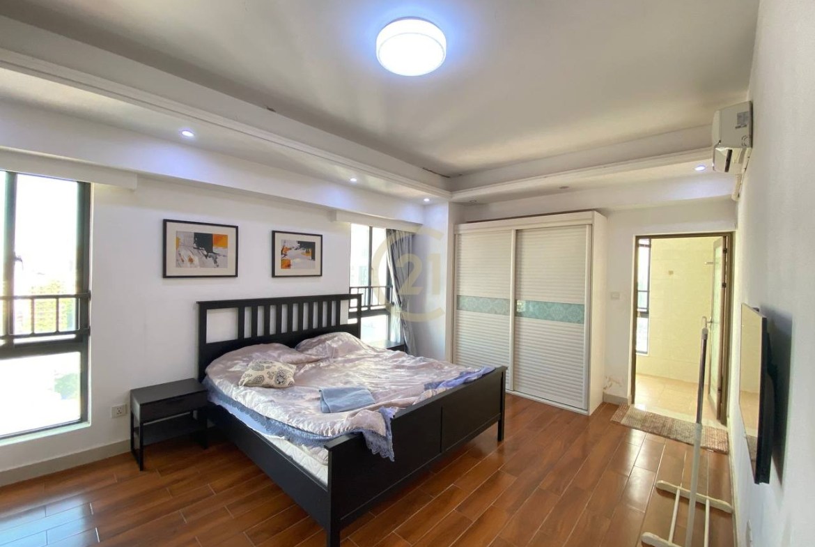 Specious 3 Bedroom For Rent at BKK1