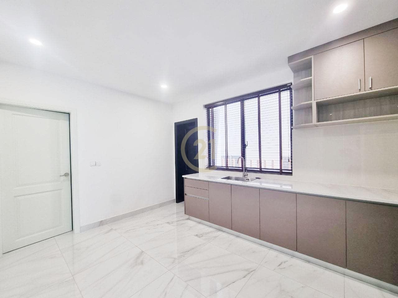 2 Bedroom Apartment For Rent at Doun Penh
