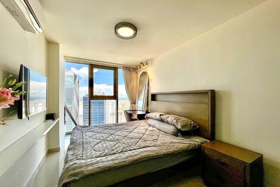 2 Bedroom Condo For Rent at The Peak