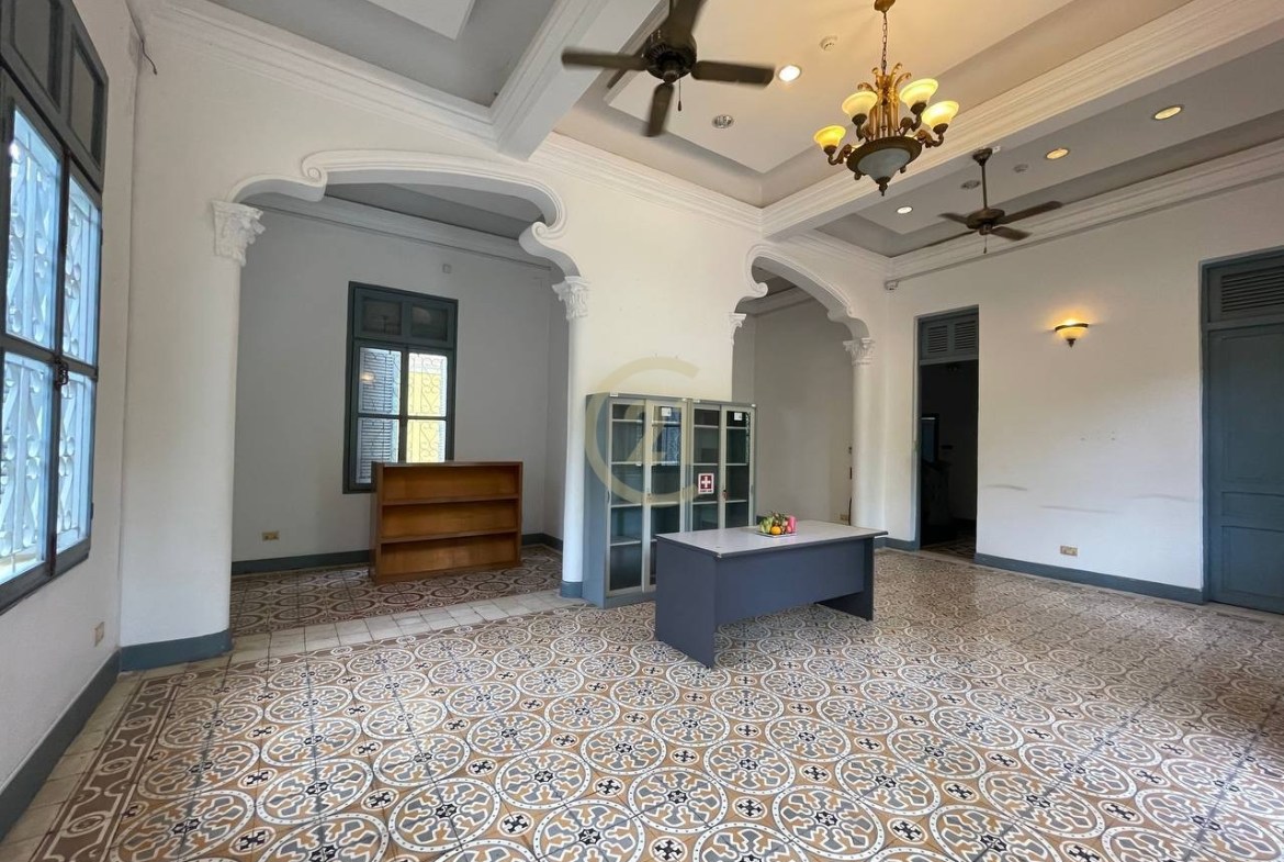 Classic Villa for rent at Independence