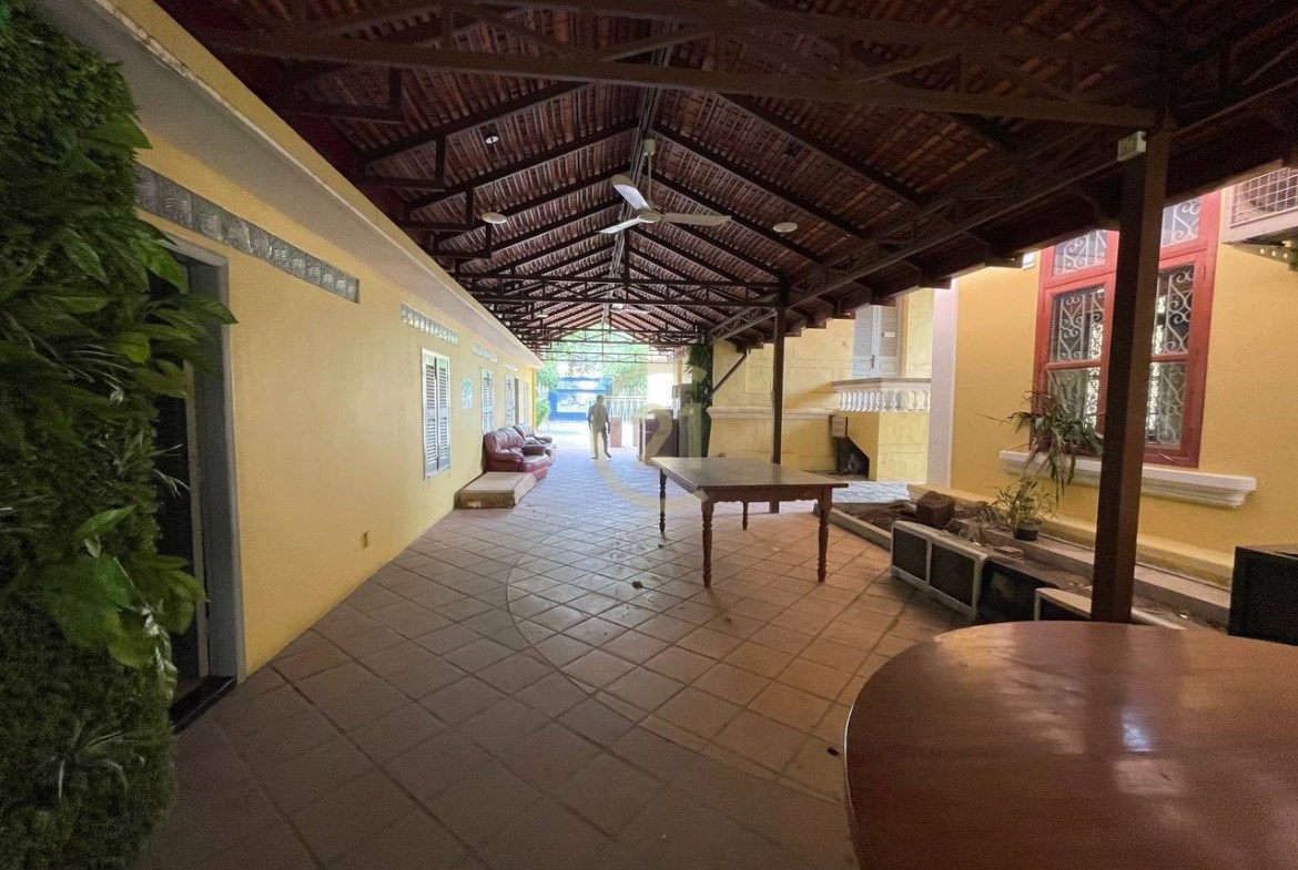 Classic Villa for rent at Independence